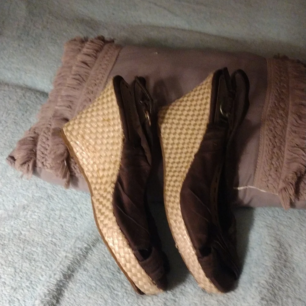 Shoes - Picture 3 of 3